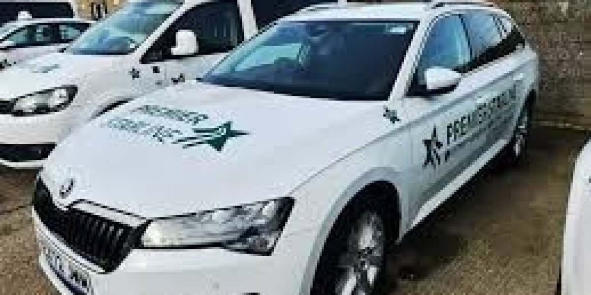 Discover Stress-Free Airport Travel with Stamford’s Starline Taxis