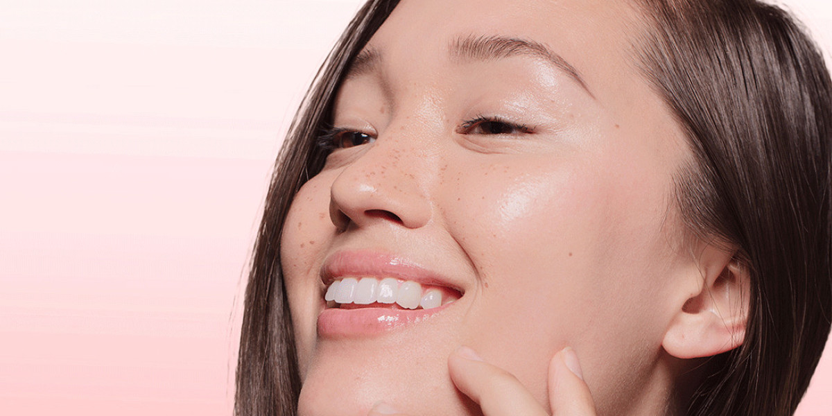 Benefits of Regular Facials: More Than Just Relaxation
