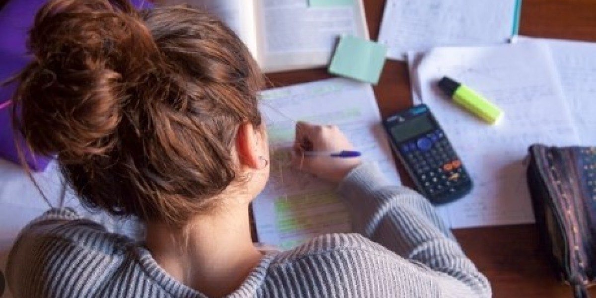 How to Choose the Right Service for MBA Assignment Help?
